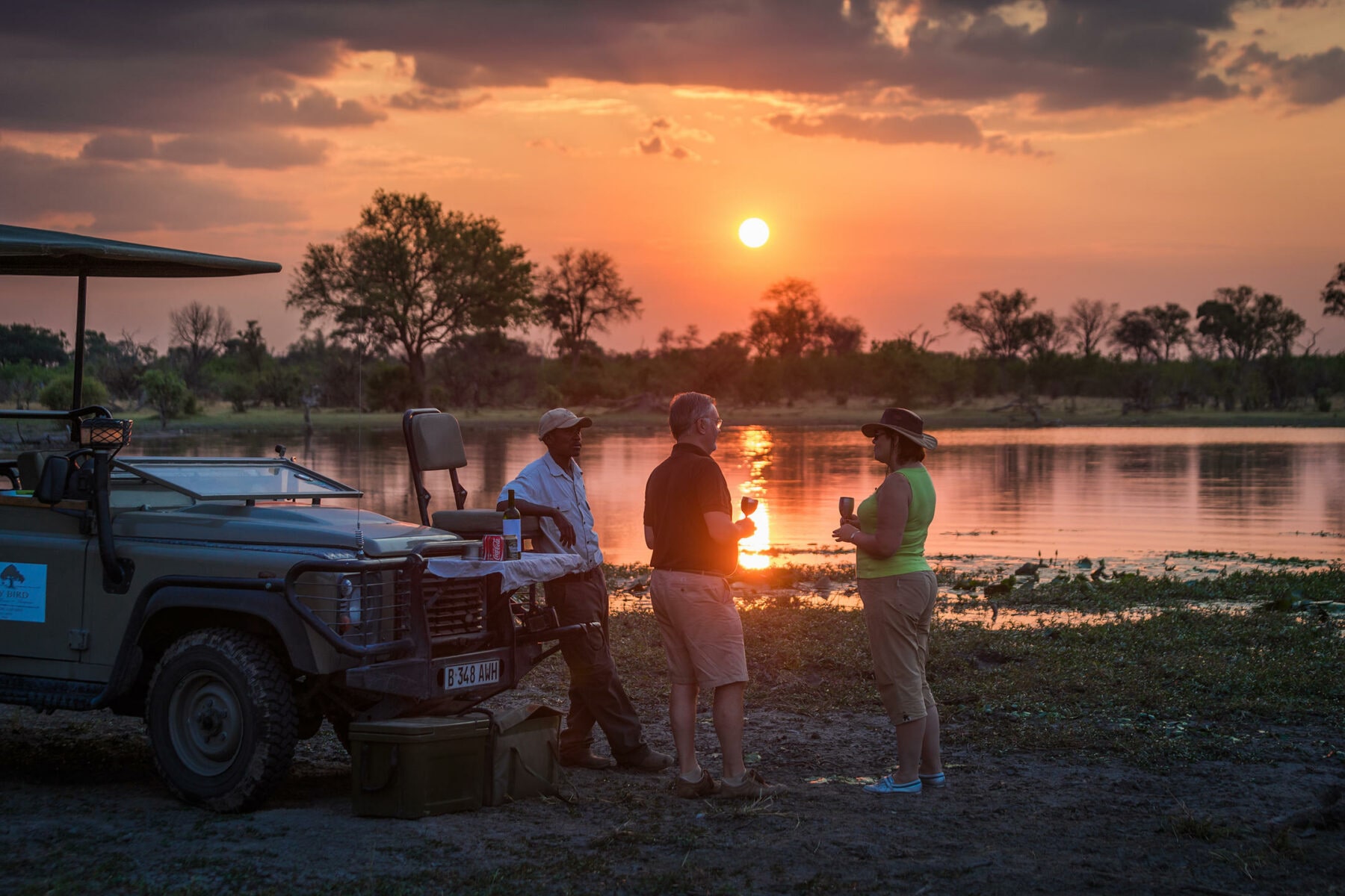 Sundowners on Safari at Machaba Camp